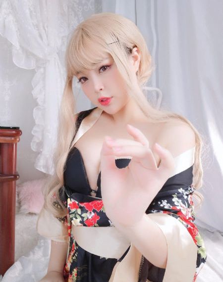 狠狠噜日日噜天天噜欧美_蓝光免费在线观看