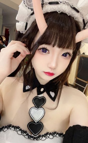 亚洲人女同志奶水_高清超清免费观看