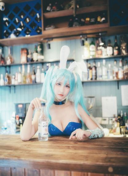 女人18毛片90分钟_BD天堂在线