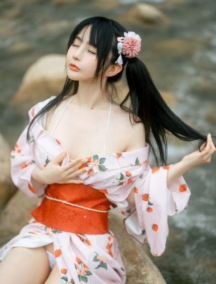 亚洲色狼熟女视频图片长篇小说_在线影院观看
