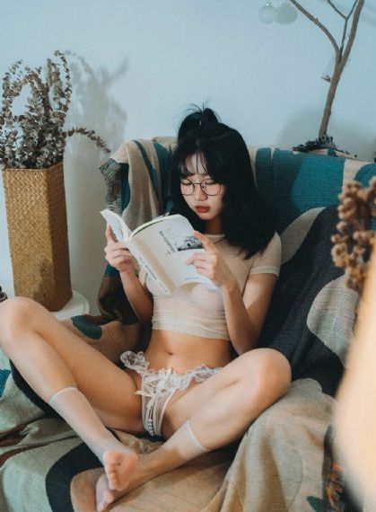 国产香蕉97碰碰久久人人观看评测_BD韩语免费观看